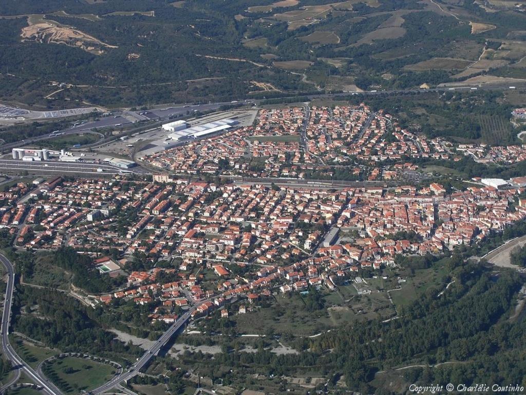 Appartement Centre Ville Du Boulou Pour 2 Adultes-2 Enfants- Check In 17H-21H--Juillet-Aout Reservation De 7 Jours Mini Le Boulou Exteriér fotografie
